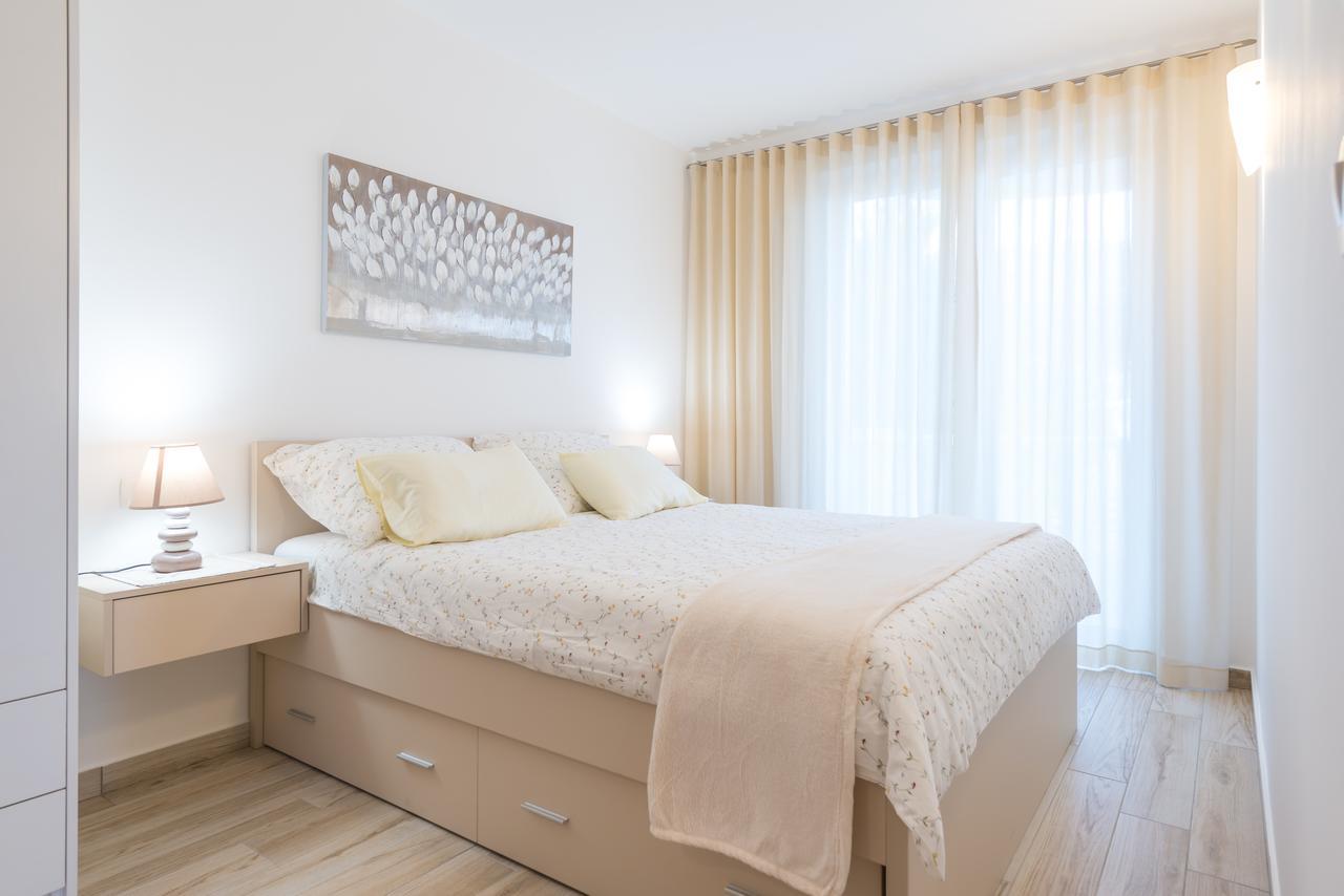 Apartment Ella Deluxe ดูบรอฟนิก ภายนอก รูปภาพ