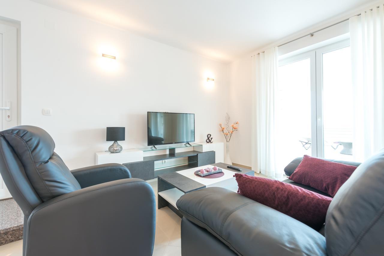 Apartment Ella Deluxe ดูบรอฟนิก ภายนอก รูปภาพ