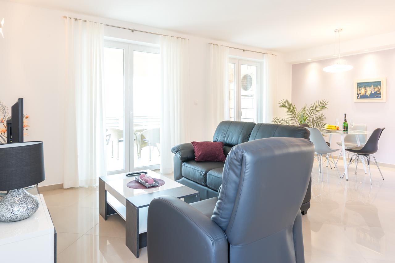Apartment Ella Deluxe ดูบรอฟนิก ภายนอก รูปภาพ