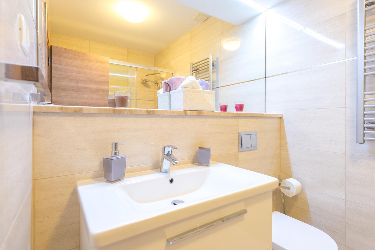 Apartment Ella Deluxe ดูบรอฟนิก ภายนอก รูปภาพ