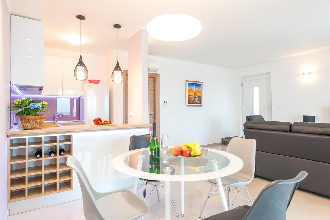 Apartment Ella Deluxe ดูบรอฟนิก ภายนอก รูปภาพ